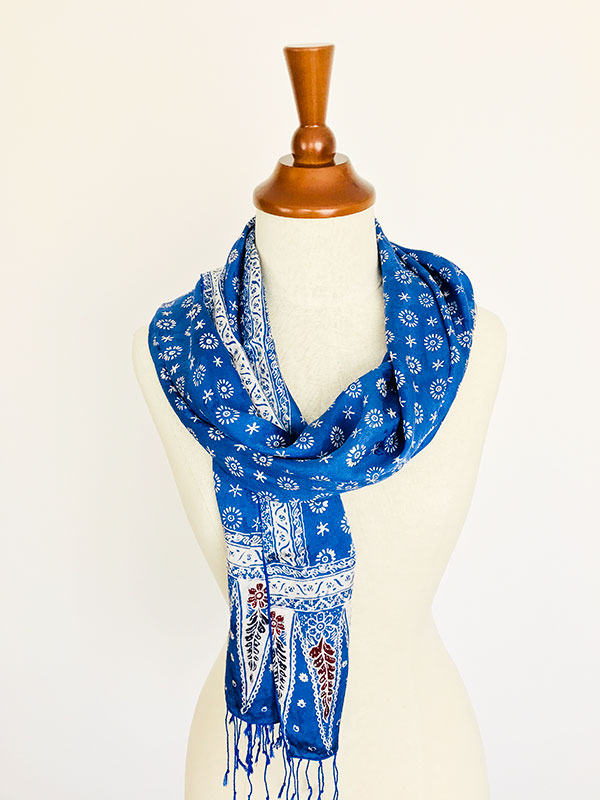 Blauwe batik zijden sjaal uit Bali