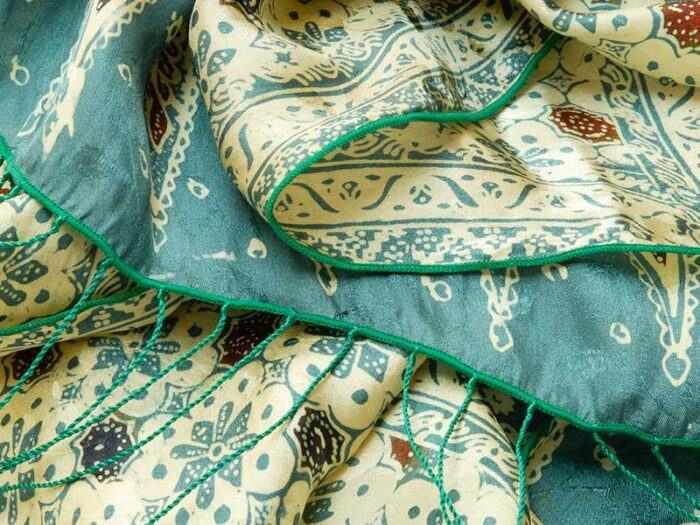 Groene batik zijden sjaal uit Bali