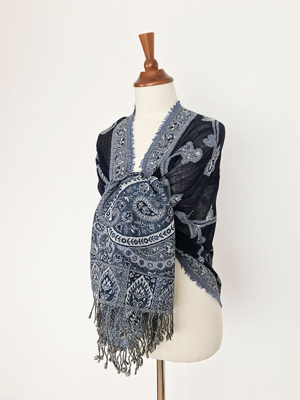 Handgemaakte marineblauwe wollen sjaal uit India